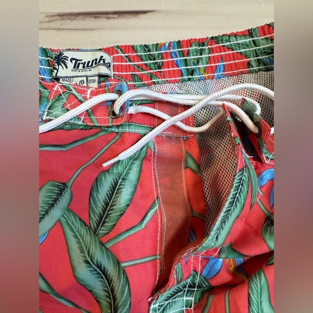 Trunks Surf & Swim Men's Tropical Shorts Bird of Paradise size Large - Picture 3 of 8